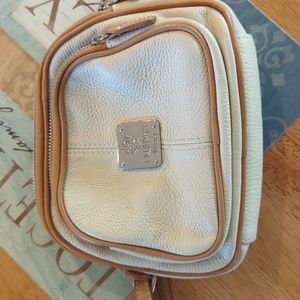Women's handbags